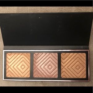 Makeup Geek x Kathleenlights highlighting palette